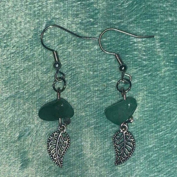 Green aventurine leaf earrings - Picture 1 of 1